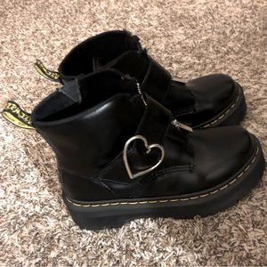 Heart buckle Dr. Martens